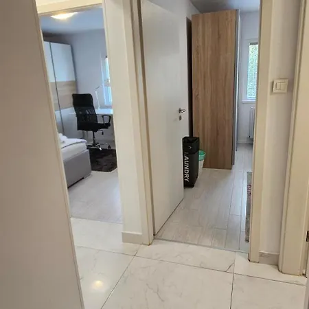 Zorilor White - 2 Bedrooms شقة