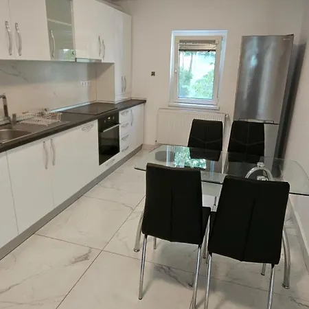 Zorilor White - 2 Bedrooms شقة كلوج-نابوكا
